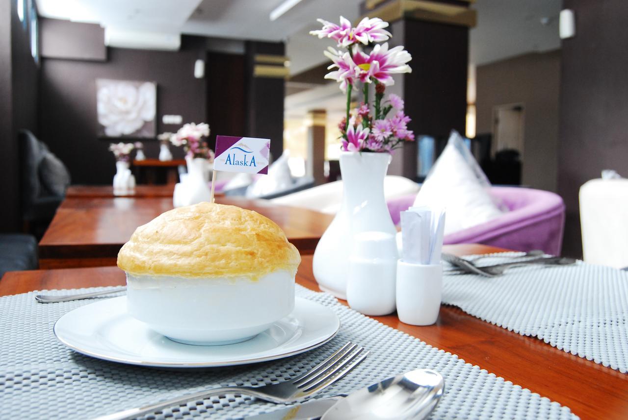 Horison Inn Alaska Semarang Zewnętrze zdjęcie