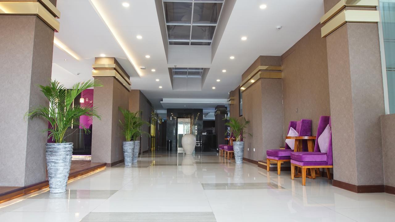 Horison Inn Alaska Semarang Zewnętrze zdjęcie